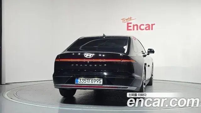 Hyundai Grandeur Hybrid 2023 — Şəkil 21/33