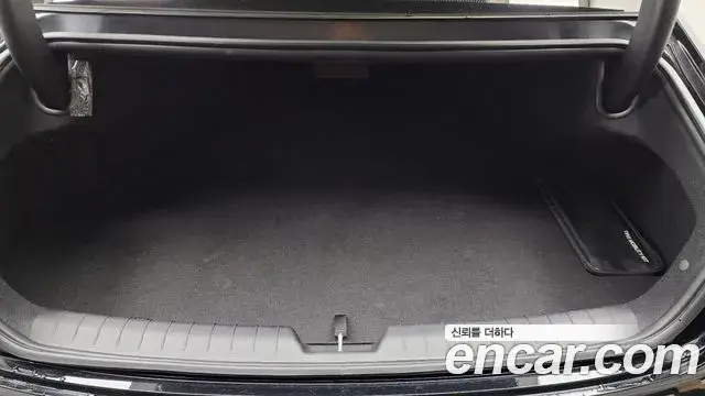 Hyundai Grandeur Hybrid 2023 — Şəkil 23/33