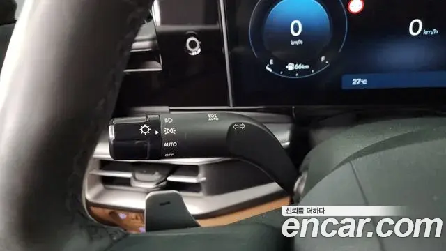 Hyundai Grandeur Hybrid 2023 — Şəkil 10/33