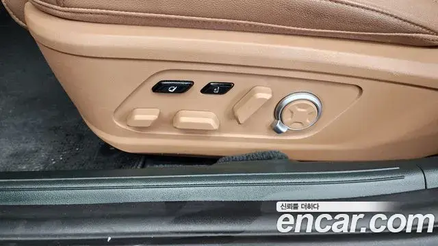 Hyundai Grandeur Hybrid 2023 — Şəkil 11/33