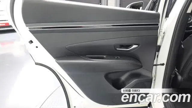 Hyundai Tucson Hybrid 2022 — ფოტო 2/30