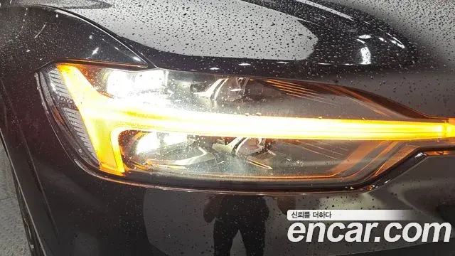 Volvo XC60 2022 — Şəkil 3/37