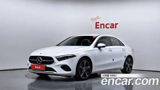 Mercedes-Benz A-Class 2024 — Photo 15/30