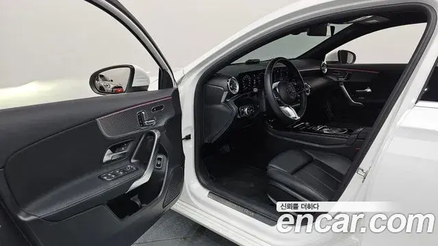 Mercedes-Benz A-Class 2024 — Photo 21/30