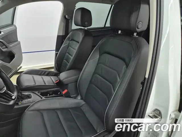 Volkswagen Tiguan 2020 — Фото 20/20