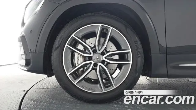 Mercedes-Benz GLB-Class 2025 — Şəkil 26/33