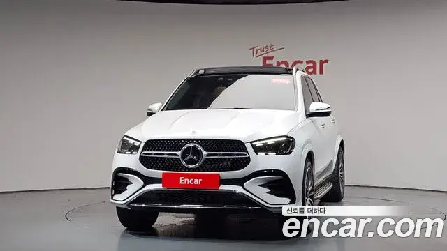 Mercedes-Benz GLE-Class 2025 — Photo 1/39