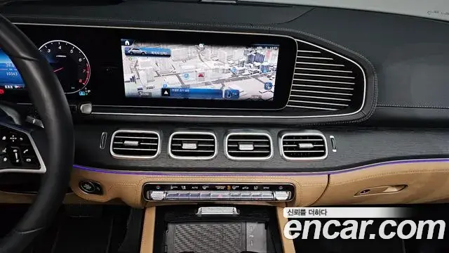 Mercedes-Benz GLE-Class 2025 — Photo 31/39