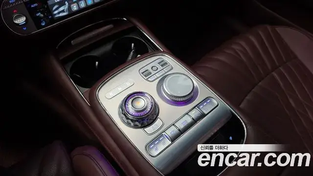 Genesis G90 2022 — Şəkil 13/30