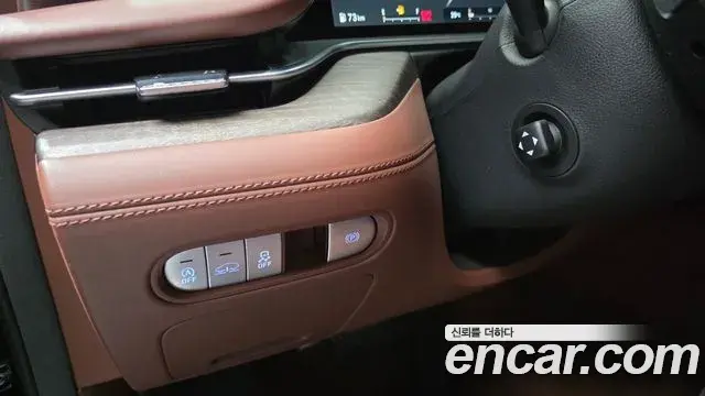 Genesis G90 2022 — Şəkil 29/30