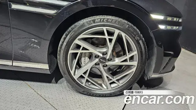 Genesis G90 2022 — Şəkil 14/30