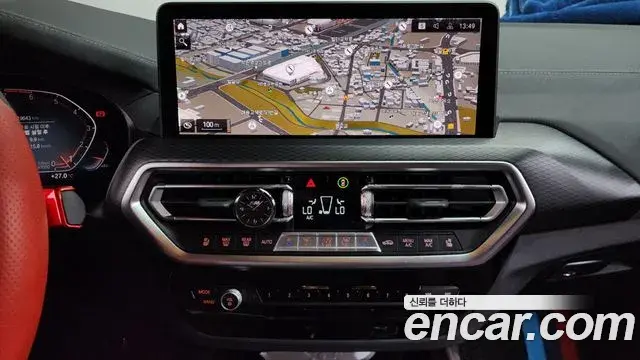 BMW X4 2022 — Фото 12/20