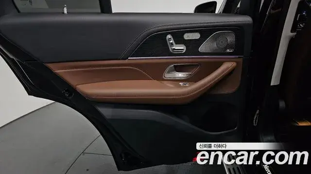 Mercedes-Benz GLE-Class 2025 — Şəkil 17/41