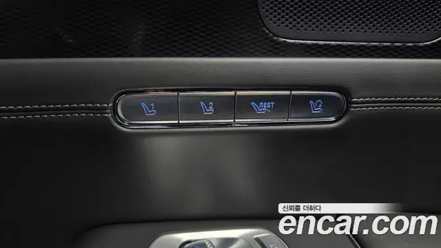 Genesis G90 2023 — Фото 19/20