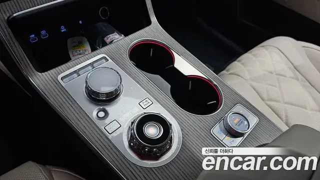 Genesis GV80 2025 — ფოტო 13/32