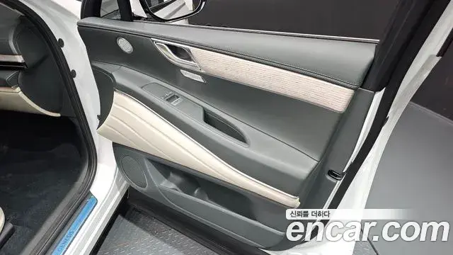 Genesis GV80 2025 — ფოტო 29/32