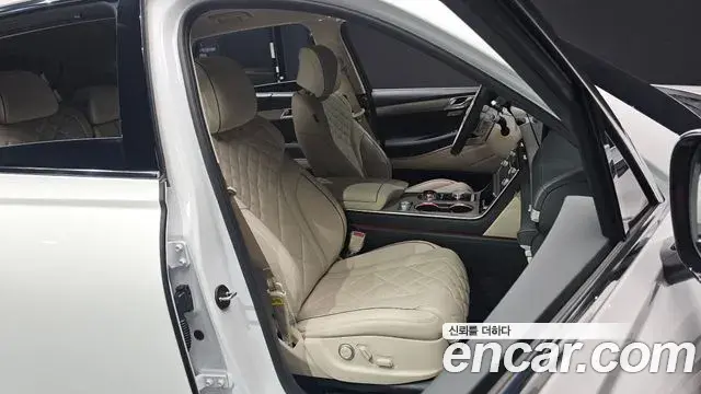 Genesis GV80 2025 — ფოტო 18/32