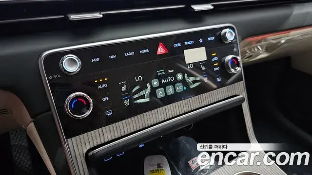 Genesis GV80 2025 — ფოტო 19/32