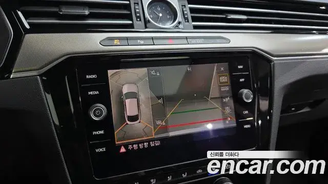 Volkswagen Arteon 2019 — Şəkil 26/35