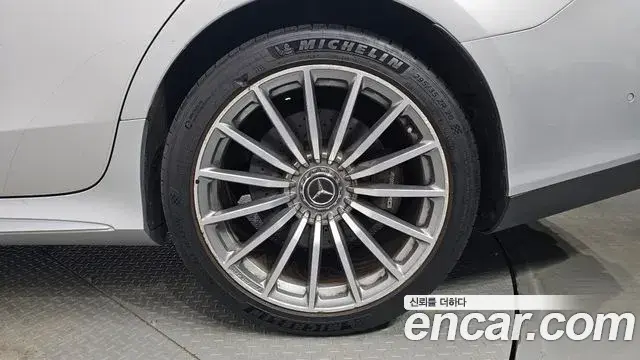 Mercedes-Benz AMG GT 2019 — Photo 35/36