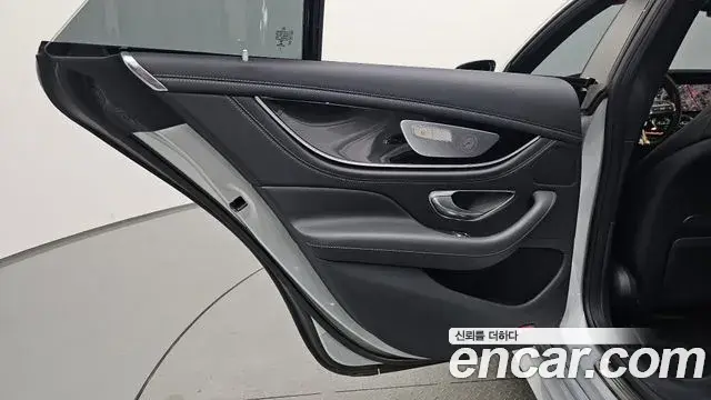 Mercedes-Benz AMG GT 2019 — Photo 13/36