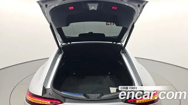 Mercedes-Benz AMG GT 2019 — Photo 11/36