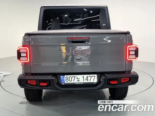 Jeep Gladiator 2023 — Photo 4/20