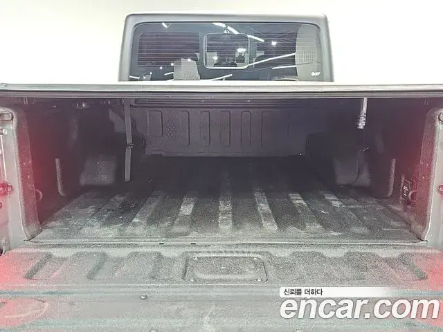 Jeep Gladiator 2023 — Photo 11/20