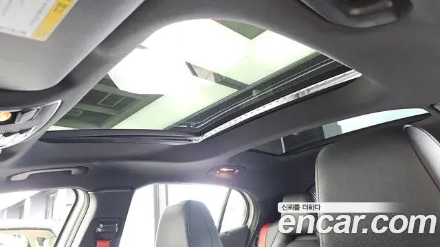 Mercedes-Benz GLA-Class 2018 — Şəkil 9/30