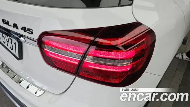 Mercedes-Benz GLA-Class 2018 — Şəkil 6/30