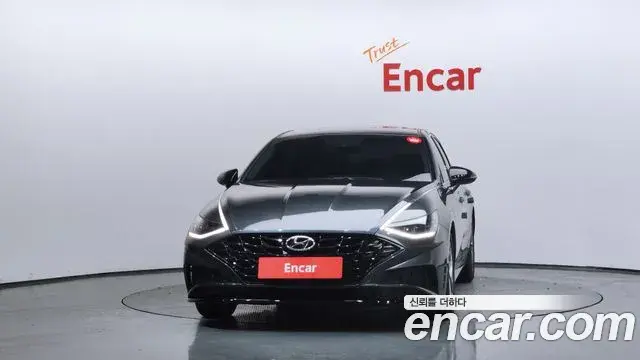 Hyundai Sonata 2021 — Фото 2/20