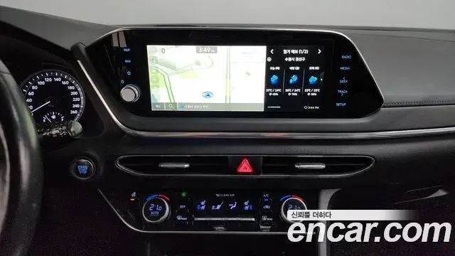 Hyundai Sonata 2021 — Фото 11/20