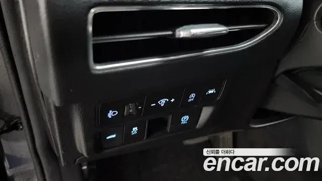 Hyundai Sonata Hybrid 2021 — Photo 18/30