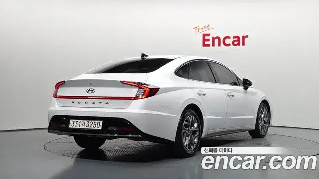 Hyundai Sonata 2021 — Фото 2/20