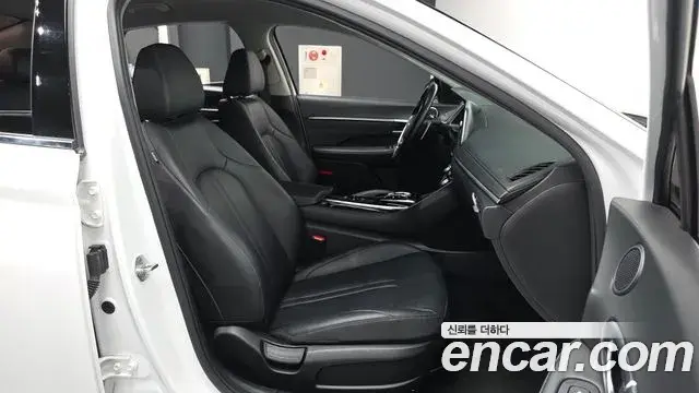 Hyundai Sonata 2021 — Фото 11/20