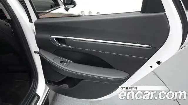 Hyundai Sonata Hybrid 2021 — ფოტო 6/32