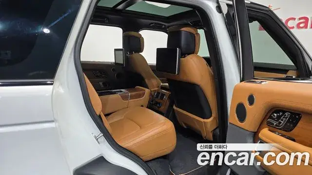 Land Rover Range Rover 2022 — Photo 20/20