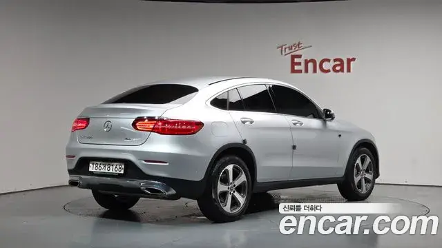 Mercedes-Benz GLC-Class 2019 — Фото 2/20