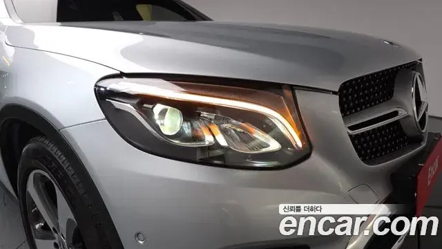 Mercedes-Benz GLC-Class 2019 — ფოტო 30/32