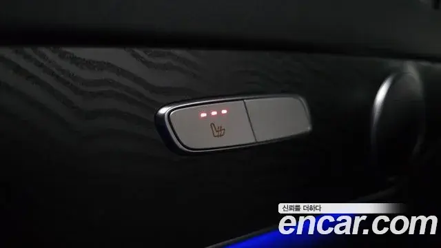 Mercedes-Benz GLC-Class 2019 — ფოტო 11/32