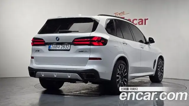 BMW X5 2025 — Фото 2/20