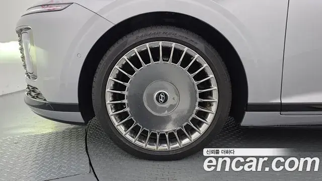 Hyundai Grandeur Hybrid 2023 — ფოტო 8/20
