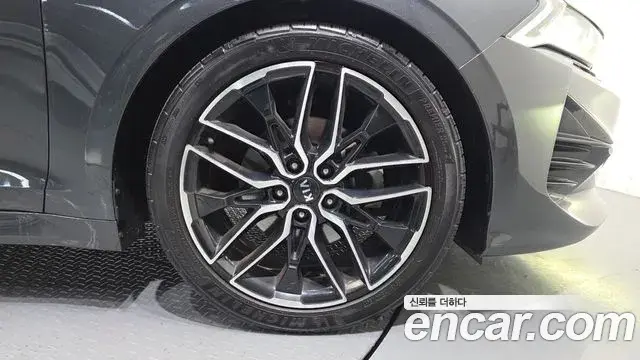 Kia K5 2020 — Şəkil 20/31