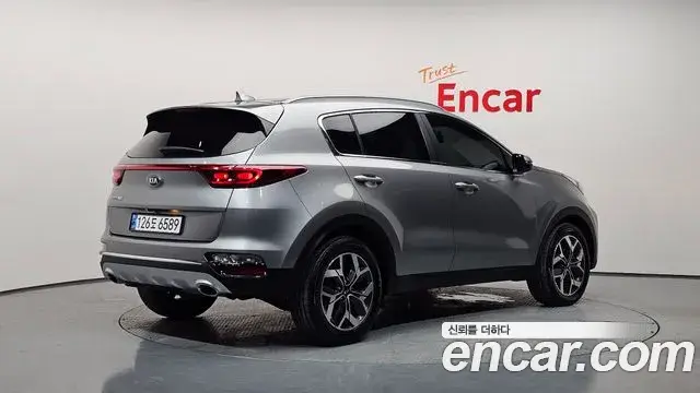 Kia Sportage The Bold 2021 — Фото 2/20