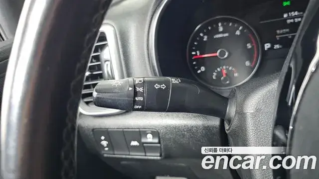 Kia Sportage The Bold 2021 — ფოტო 14/30