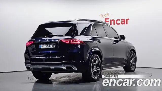 Mercedes-Benz GLE-Class 2020 — Şəkil 11/30