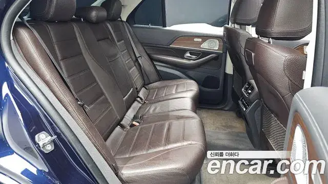 Mercedes-Benz GLE-Class 2020 — Şəkil 9/30