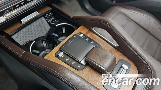 Mercedes-Benz GLE-Class 2020 — Şəkil 6/30