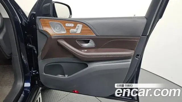Mercedes-Benz GLE-Class 2020 — Şəkil 3/30