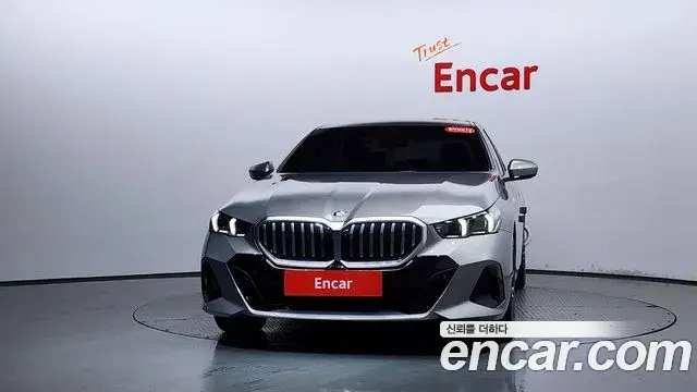BMW 5 Series 2025 — Photo 3/20